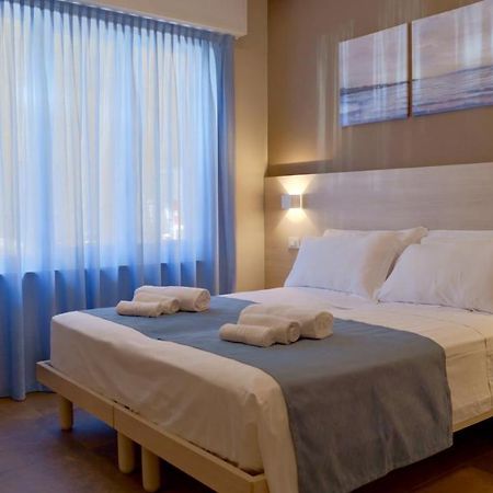 Pianomare Riviera Apartments And Rooms Imperia Dış mekan fotoğraf