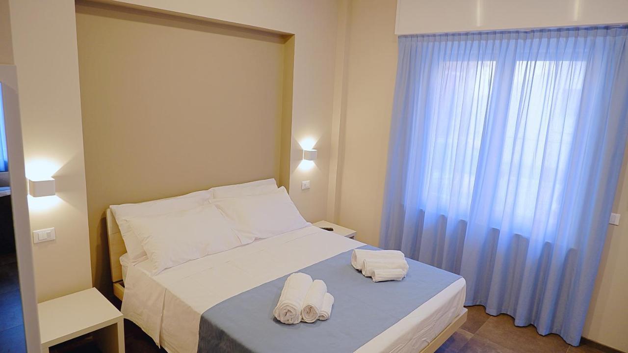 Pianomare Riviera Apartments And Rooms Imperia Dış mekan fotoğraf
