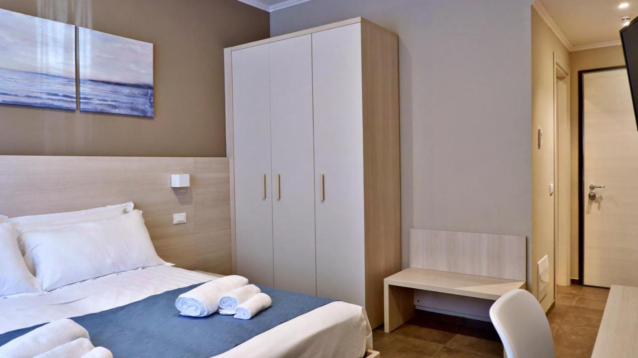 Pianomare Riviera Apartments And Rooms Imperia Dış mekan fotoğraf