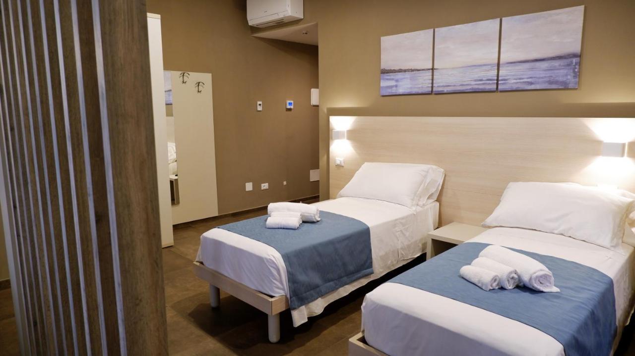 Pianomare Riviera Apartments And Rooms Imperia Dış mekan fotoğraf
