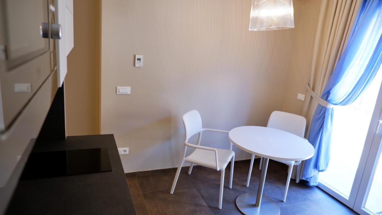 Pianomare Riviera Apartments And Rooms Imperia Dış mekan fotoğraf