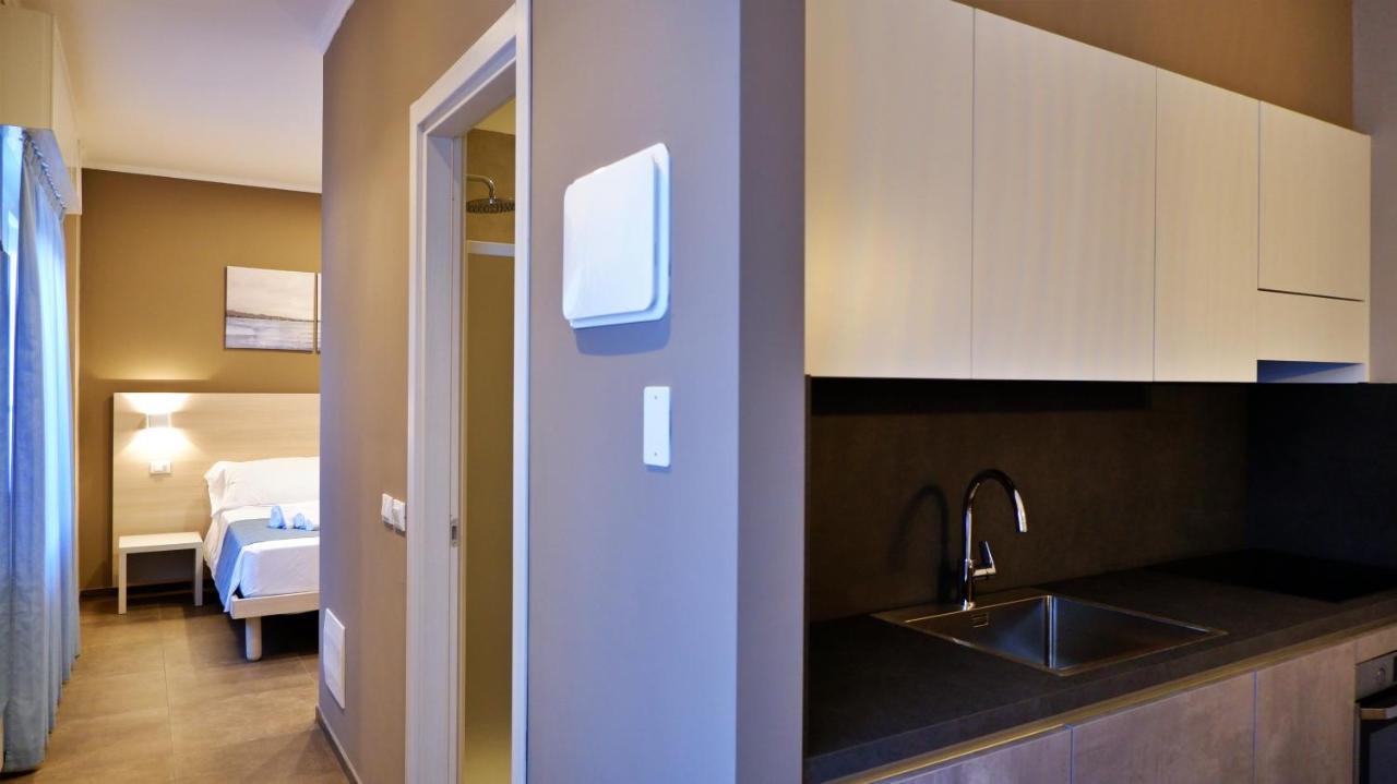 Pianomare Riviera Apartments And Rooms Imperia Dış mekan fotoğraf
