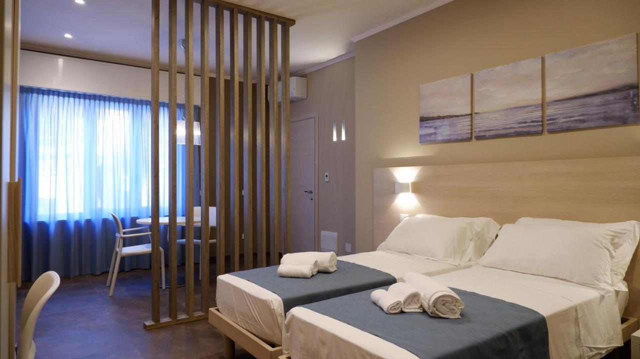 Pianomare Riviera Apartments And Rooms Imperia Dış mekan fotoğraf