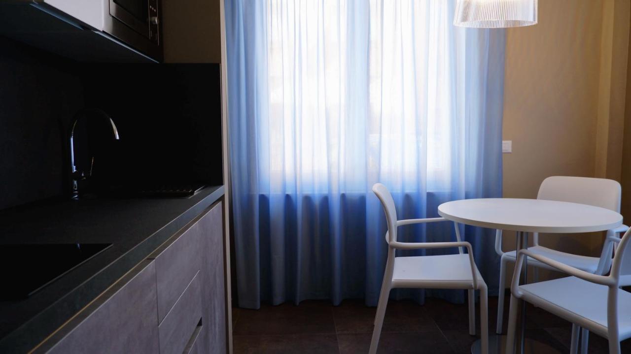 Pianomare Riviera Apartments And Rooms Imperia Dış mekan fotoğraf