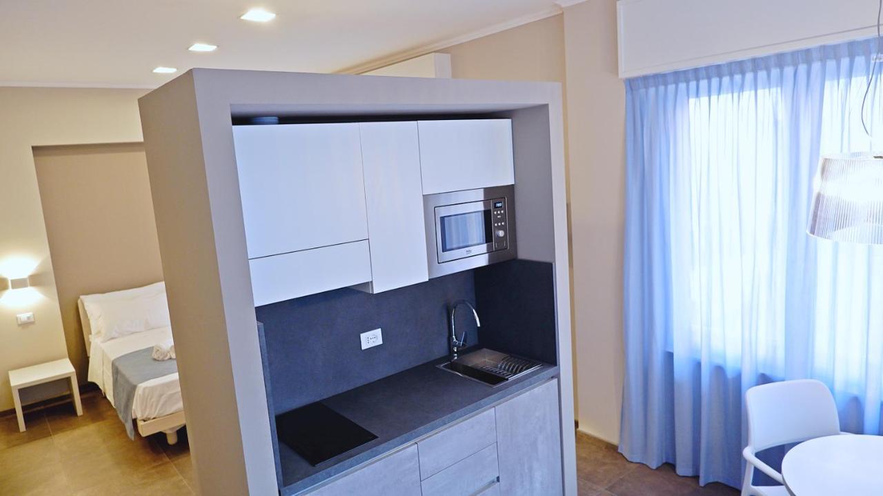 Pianomare Riviera Apartments And Rooms Imperia Dış mekan fotoğraf