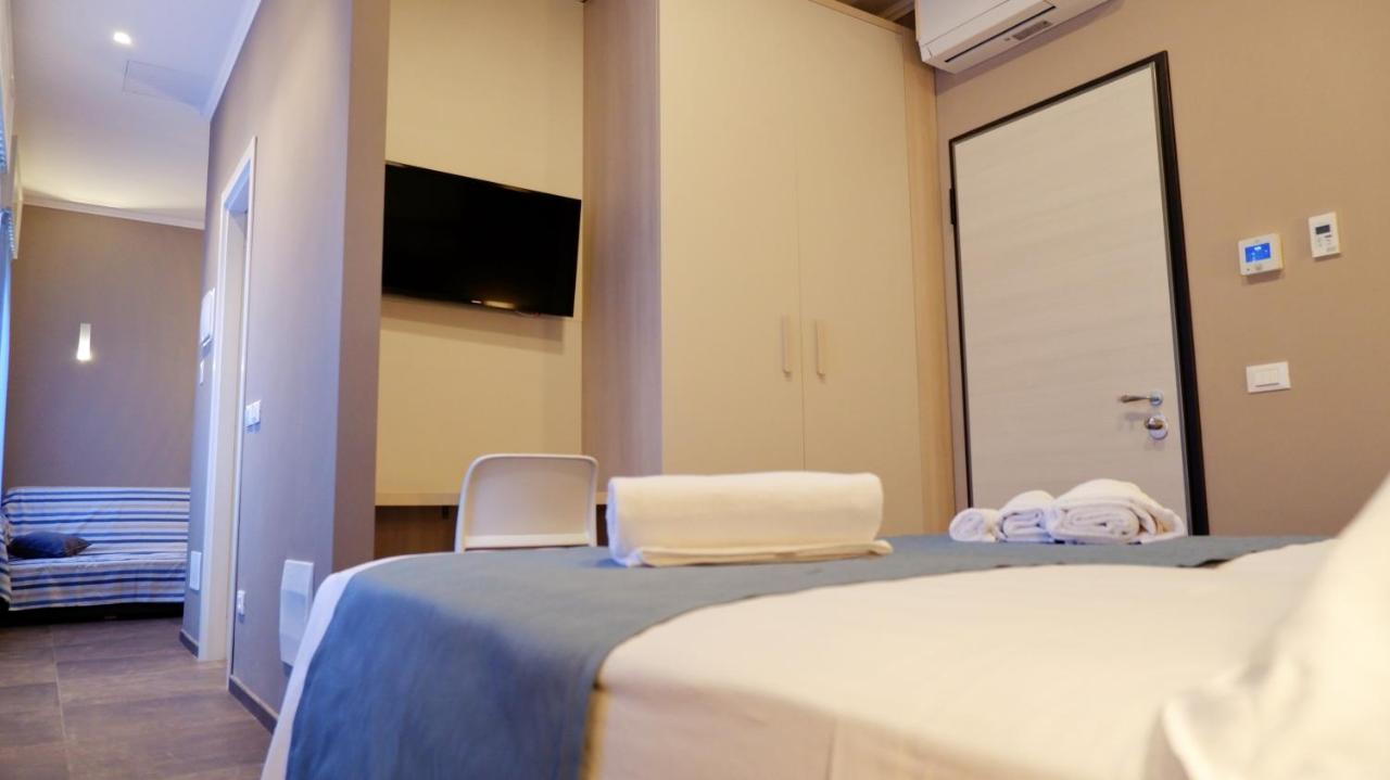 Pianomare Riviera Apartments And Rooms Imperia Dış mekan fotoğraf