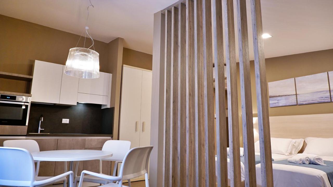 Pianomare Riviera Apartments And Rooms Imperia Dış mekan fotoğraf