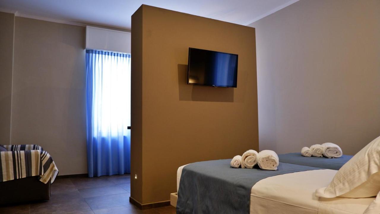 Pianomare Riviera Apartments And Rooms Imperia Dış mekan fotoğraf