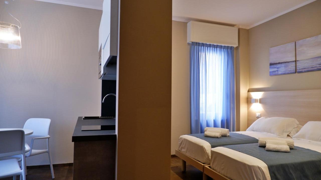 Pianomare Riviera Apartments And Rooms Imperia Dış mekan fotoğraf