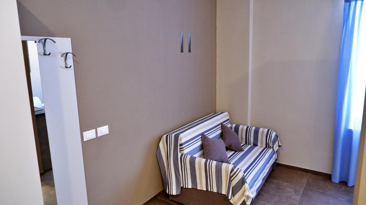 Pianomare Riviera Apartments And Rooms Imperia Dış mekan fotoğraf
