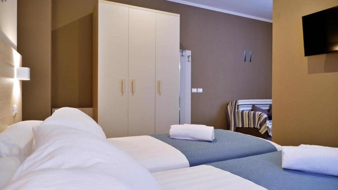 Pianomare Riviera Apartments And Rooms Imperia Dış mekan fotoğraf